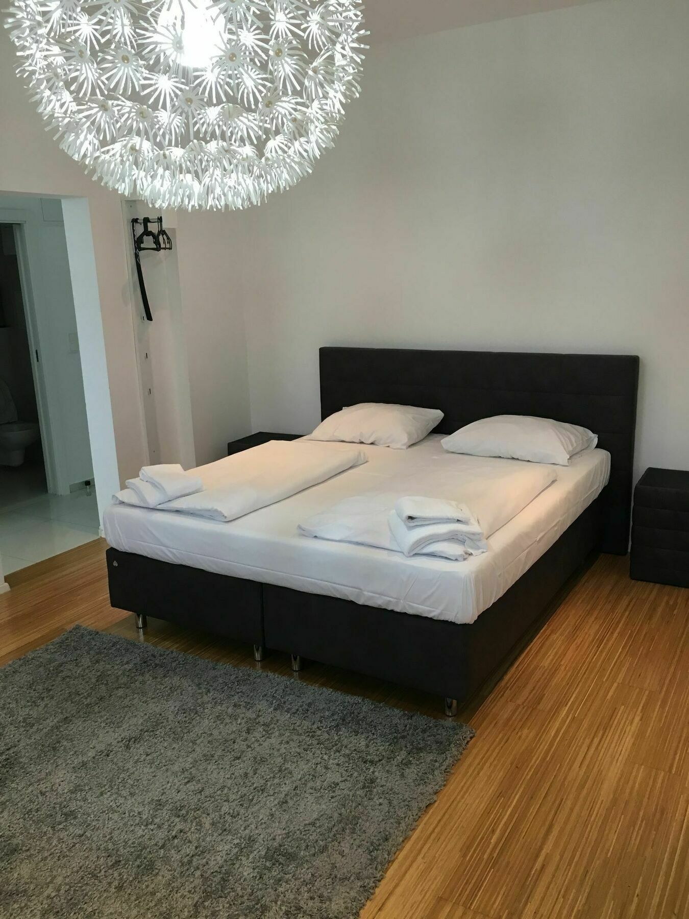 Gardeneden - *